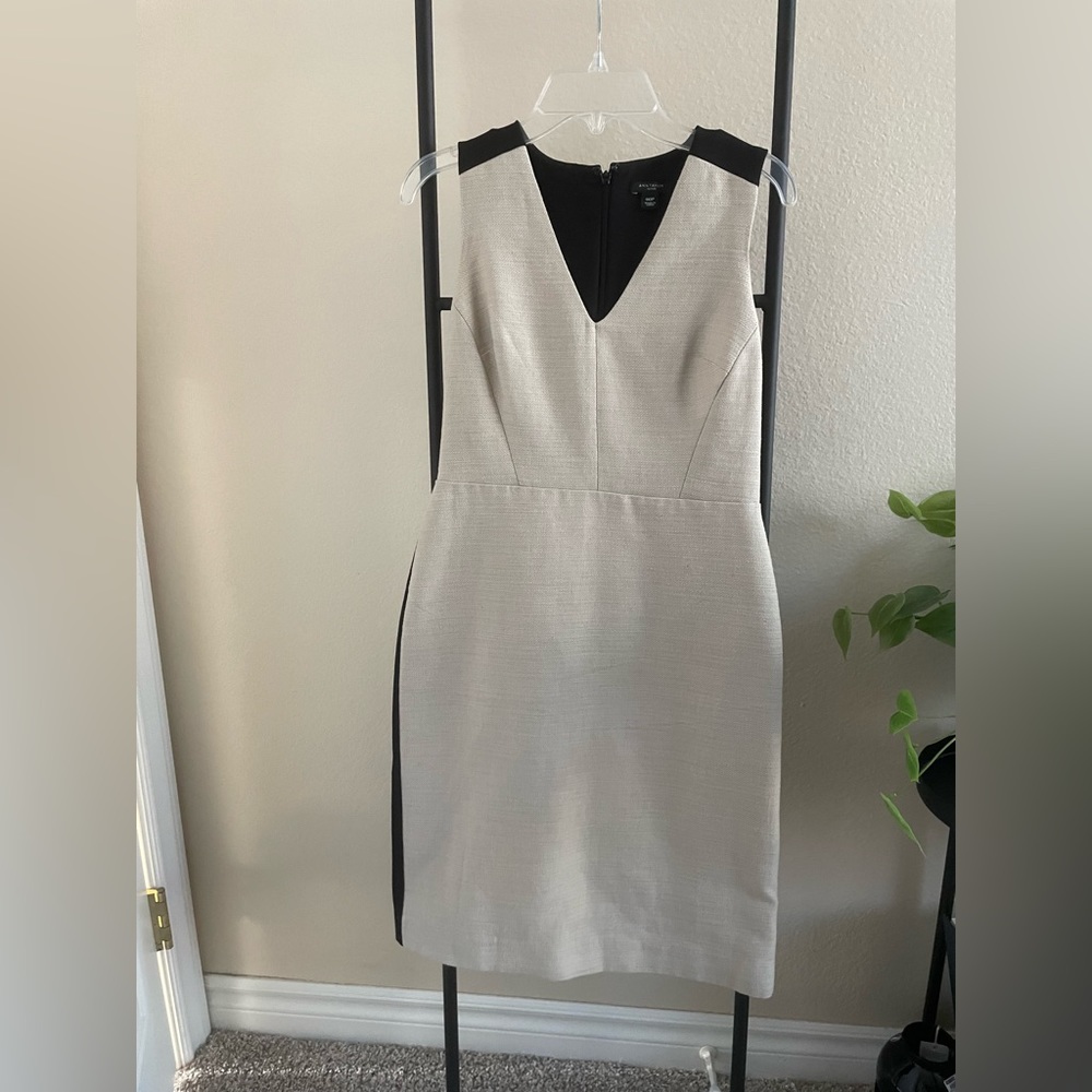 Ann Taylor Sleeveless Two Toned Women's Work Dress - Soze 00 Petite